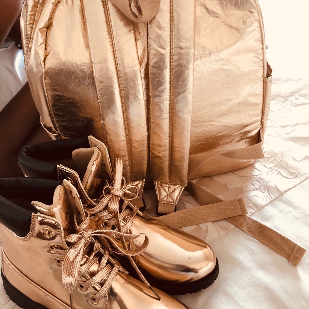 BOOTIES&BACKPACK